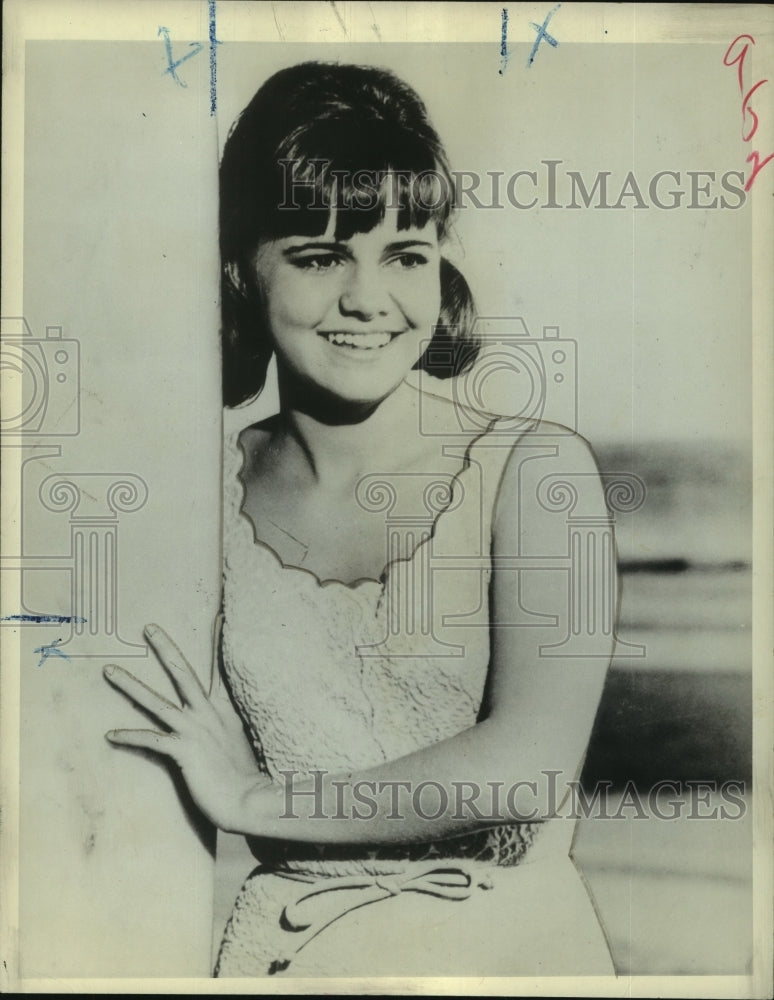 1965 Press Photo Actress Sally Field in Gidget - nop29342-Historic Images