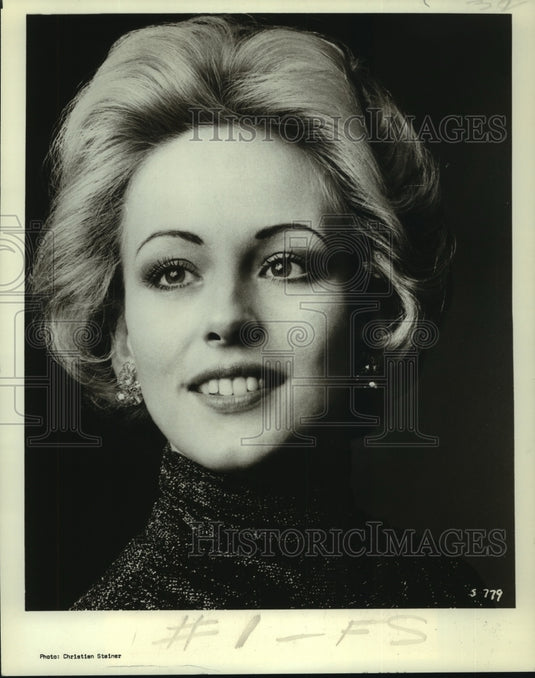 1978 Singer Christine Flasch as "Adele" in Die Fledermaus - Historic Images