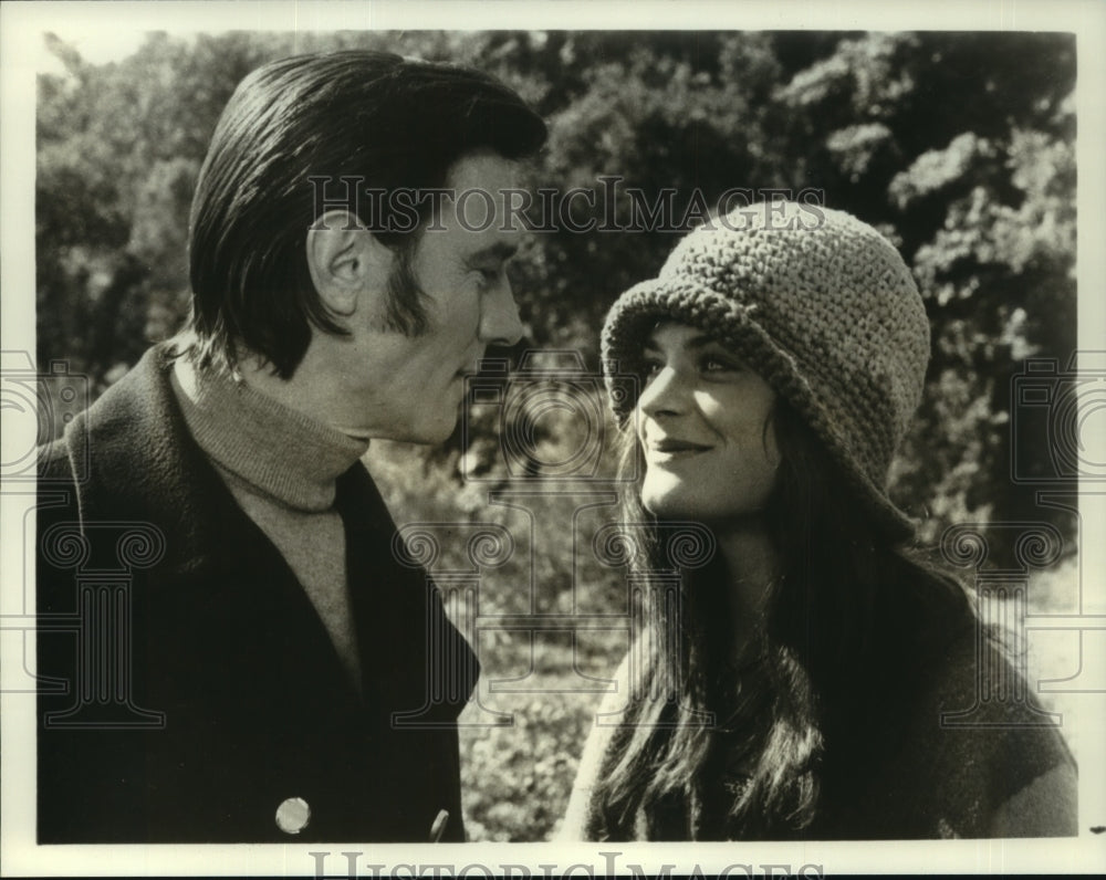 1977 Press Photo Meg Foster plays hitchhiker in Welcome to Arrow Beach on NBC-Historic Images