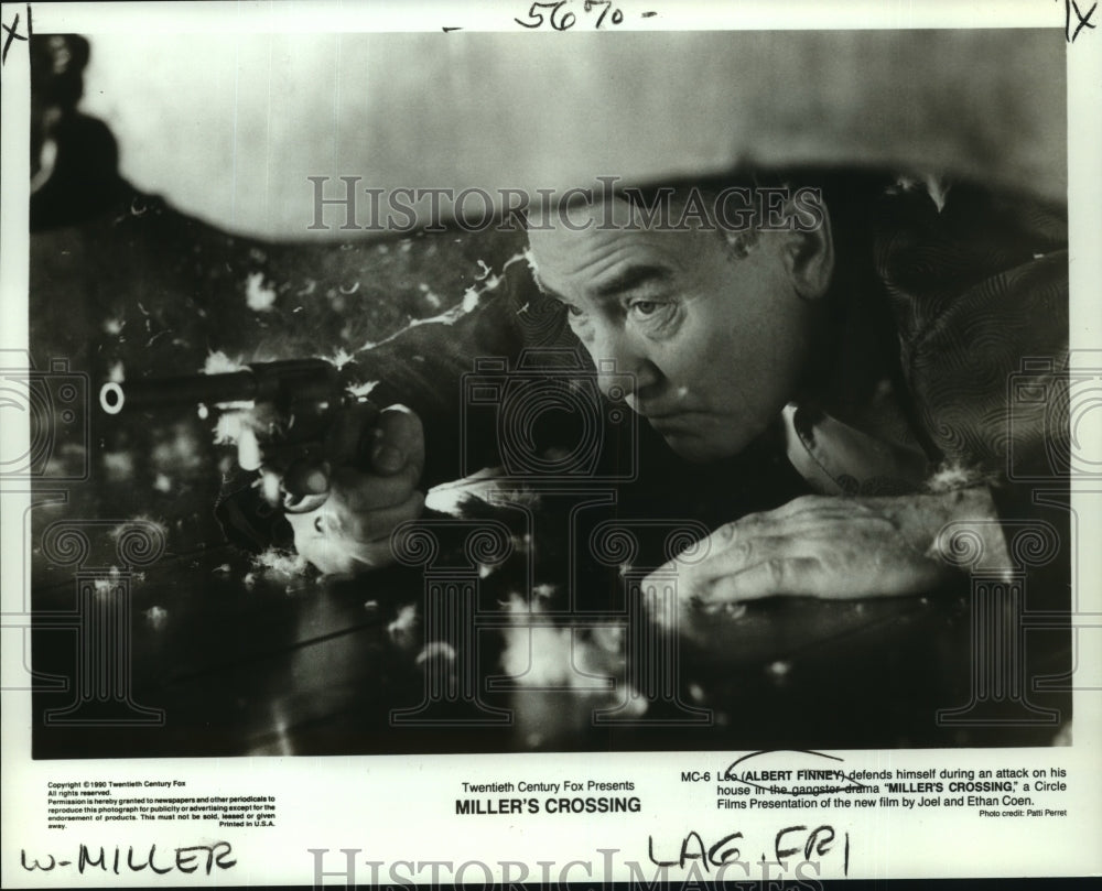 1990 Press Photo Actor Albert Finney in the gangster drama Miller&#39;s Crossing - Historic Images