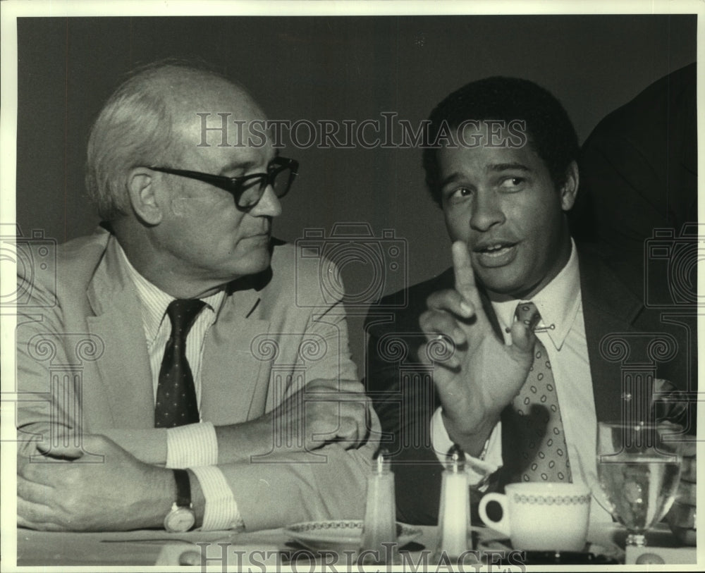 1981 Dixon Lovvorn and Bryant Gumbel keynote speaker at the Hyatt. - Historic Images