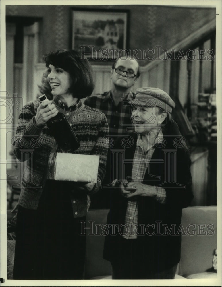 1984 Actors Rebecca York, Bob Newhart, Ruth Gordon on 