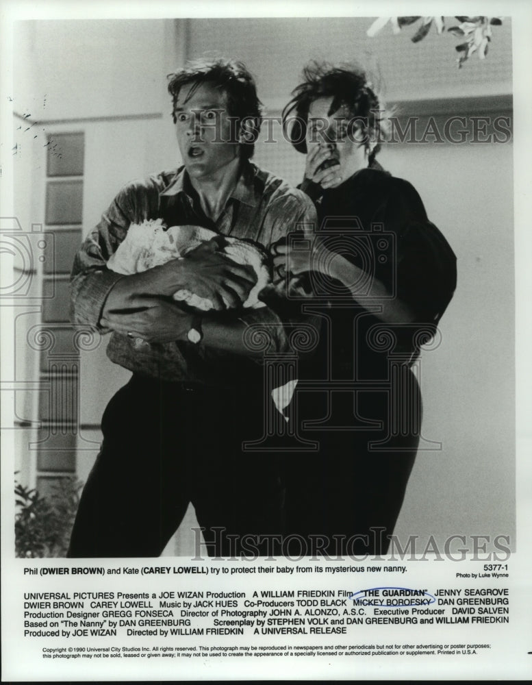 1990 Press Photo Actor Dwier Brown &amp; Actress Carey Lowell in The Guardian - Historic Images