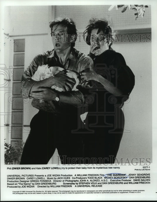 1990 Press Photo Actor Dwier Brown & Actress Carey Lowell in The Guardian - Historic Images