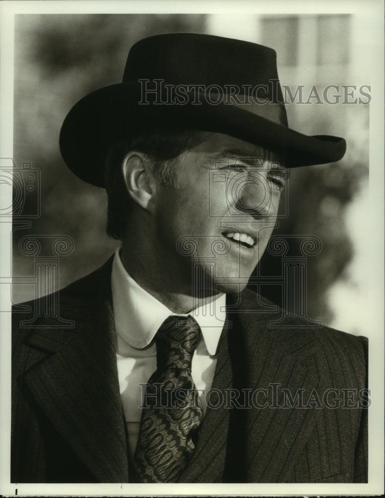 1977 Clu Gulager in "Charlie Cobb: A Fine Night for a Hanging" - Historic Images