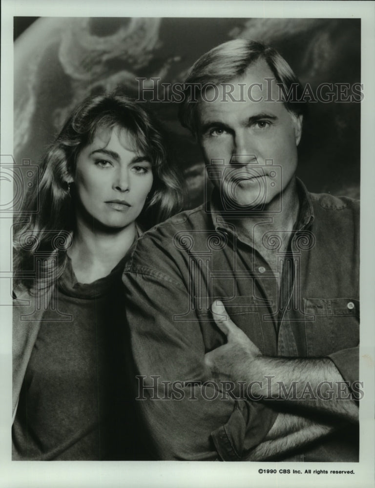 1990 Press Photo Actors Gil Gerard, Joanna Pacula of E.A.R.T.H. Force on CBS-TV - Historic Images