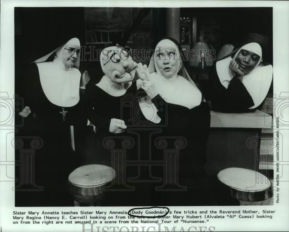 1989 Press Photo Dody Goodman, Nancy Carroll &amp; Alvaleta Guess in &quot;Nunsense.&quot;-Historic Images