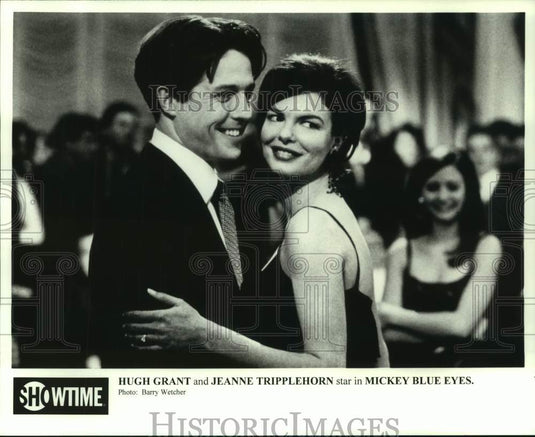 2000 Press Photo Hugh Grant and Jeanne Tripplehorn star in "Mickey Blue Eyes"-Historic Images