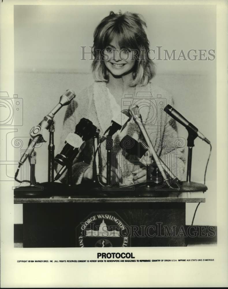 1984 Press Photo Goldie Hawn stars in &quot;Protocol&quot; - nop33211-Historic Images