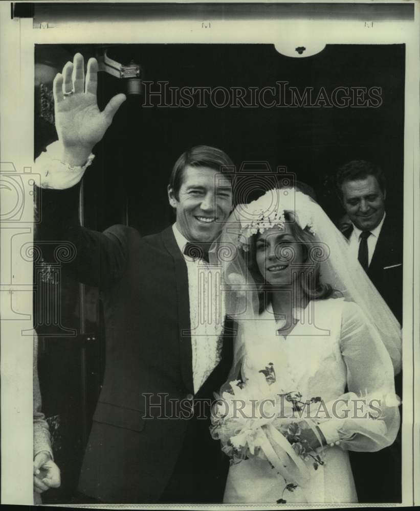 1968 Press Photo Mickey Hargitay, American actor, marries Ellen Jean Siano - Historic Images