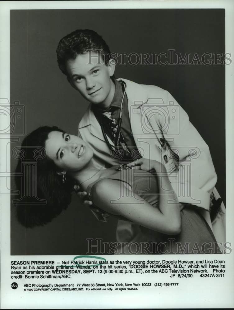 1990 Press Photo Neil Patrick Harris and Lisa Dean Ryan in &quot;Doogie Howser, M.D.&quot;-Historic Images