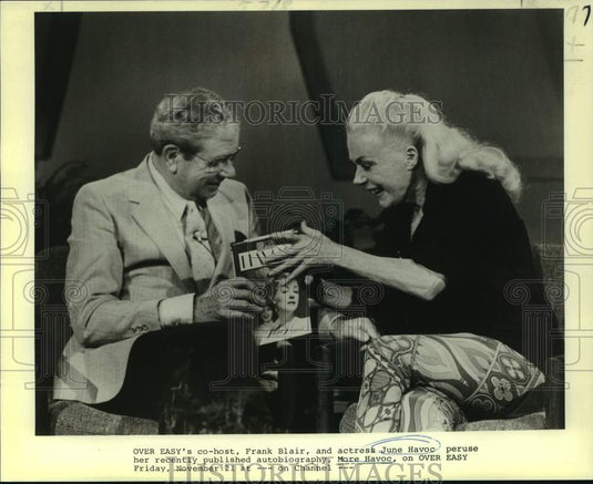 1980 Press Photo Over Easy's co-host Frank Blair with actress June Havoc-Historic Images