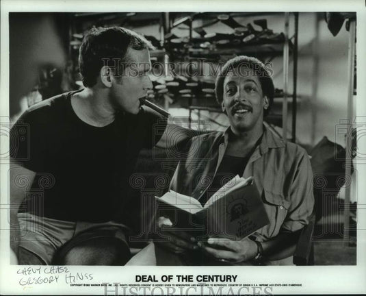 1986 Press Photo Chevy Chase & Gregory Hines in "Deal Of The Century"-Historic Images
