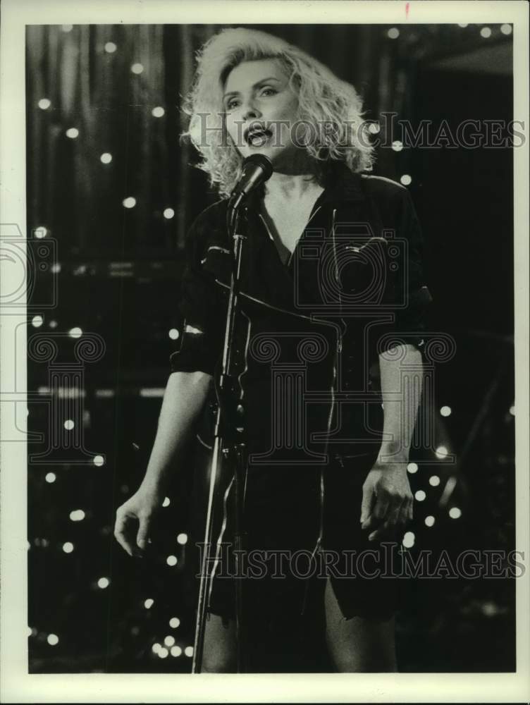 1989 Press Photo Deborah Harry starring in "Wiseguy" - nop34970-Historic Images