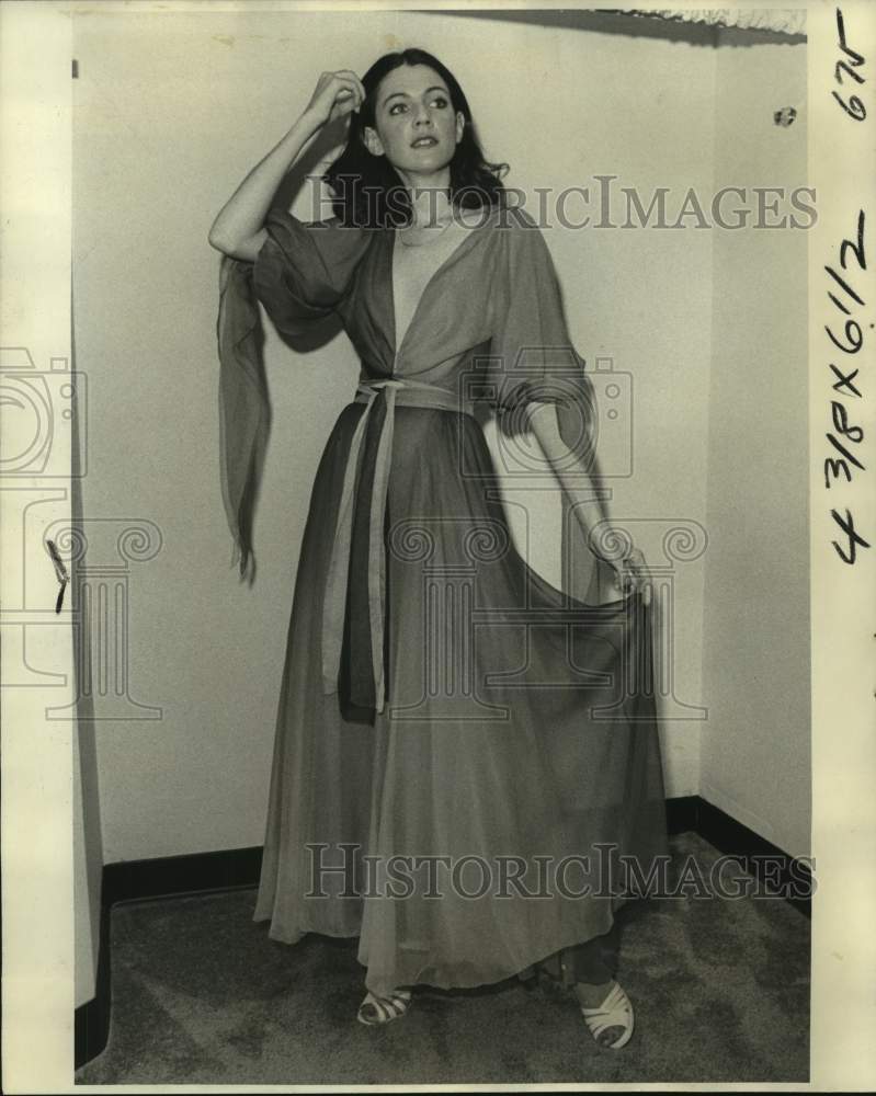 1977 Press Photo Woman models Two-Piece Tango Dress of Multi-Layered Chiffon-Historic Images