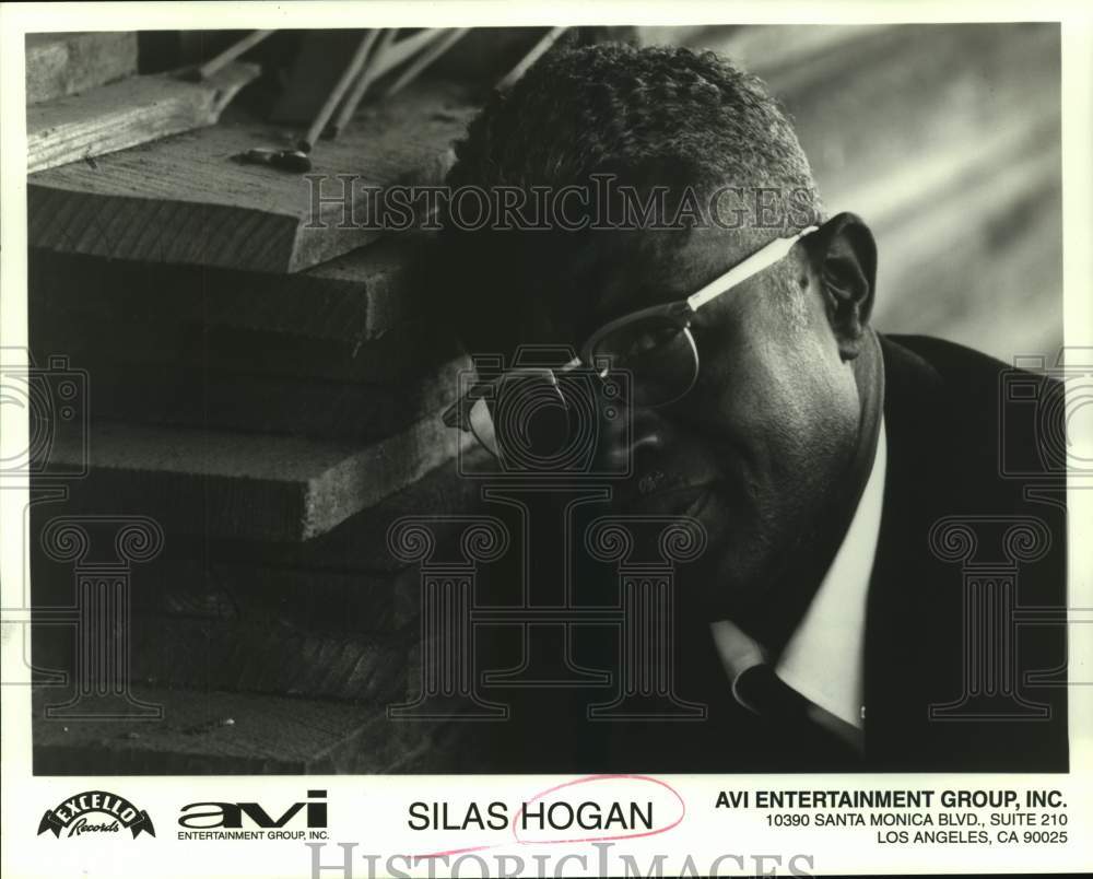 1995 Press Photo Musician Silas Hogan - nop36048 - Historic Images