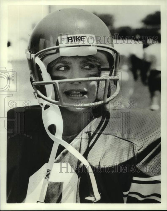 1989 Press Photo Actress Goldie Hawn in "Wildcats" on CBS Television Network-Historic Images