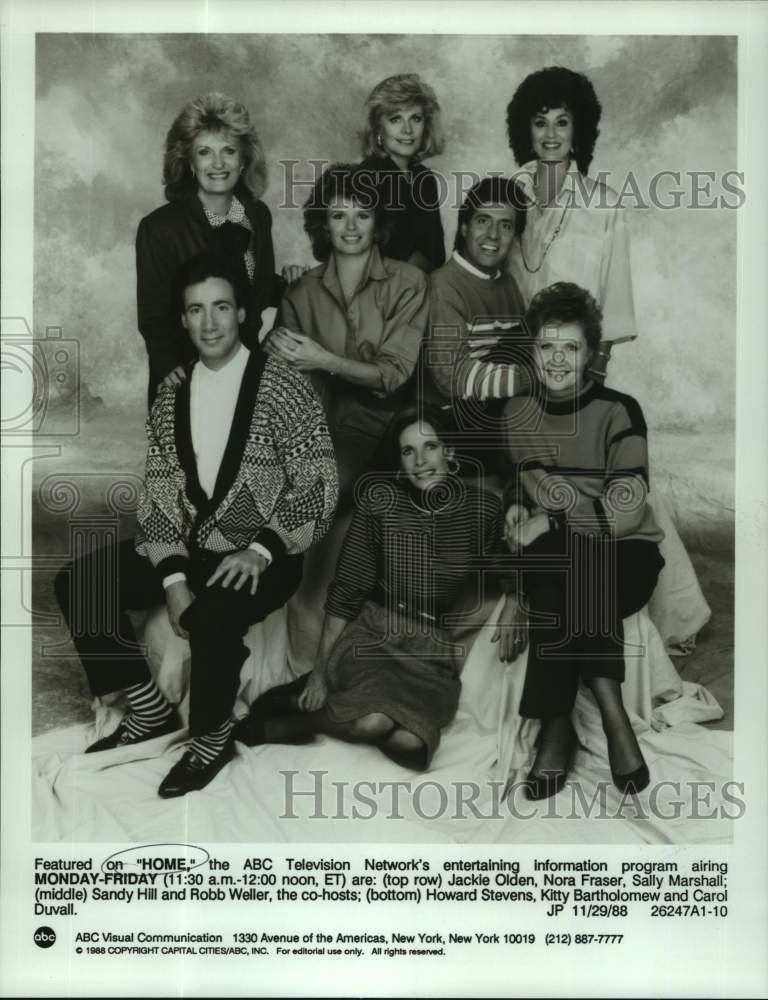 1988 Press Photo Actor Howard Stevens with co-stars in &quot;Home&quot; on ABC Television-Historic Images