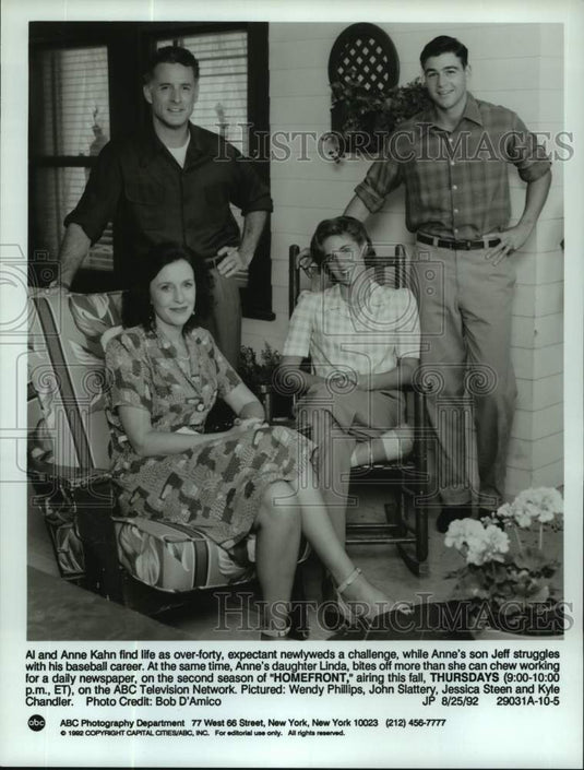 1992 Press Photo Actress Wendy Phillips and co-stars in "Homefront" on ABC TV - Historic Images