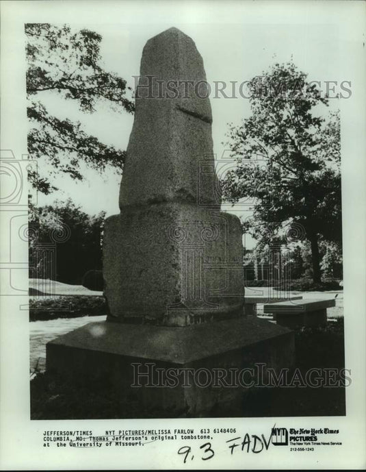 1994 Press Photo Thomas Jefferson's original tombstone, Columbia, Missouri-Historic Images
