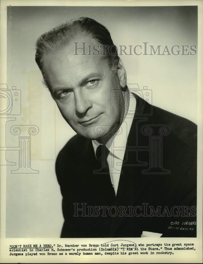 1961 Press Photo Actor Curt Jurgens in &quot;I Aim At the Stars&quot; movie - Historic Images