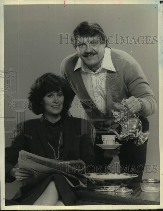 1983 Press Photo Actors Susan Clark, Alex Karras in "Maid in America" on CBS-TV-Historic Images