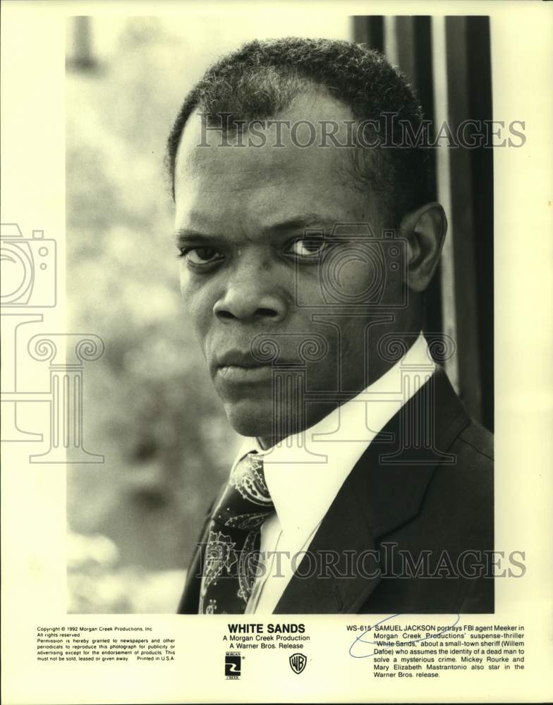 1992 Press Photo Samuel Jackson stars in &quot;White Sands&quot; - nop39223-Historic Images