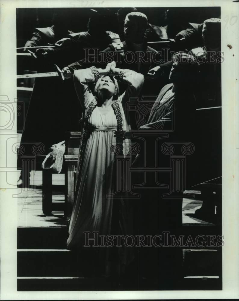 1980 Press Photo Actress Gwyneth Jones in &quot;Tannhauser&quot; on PBS Television-Historic Images