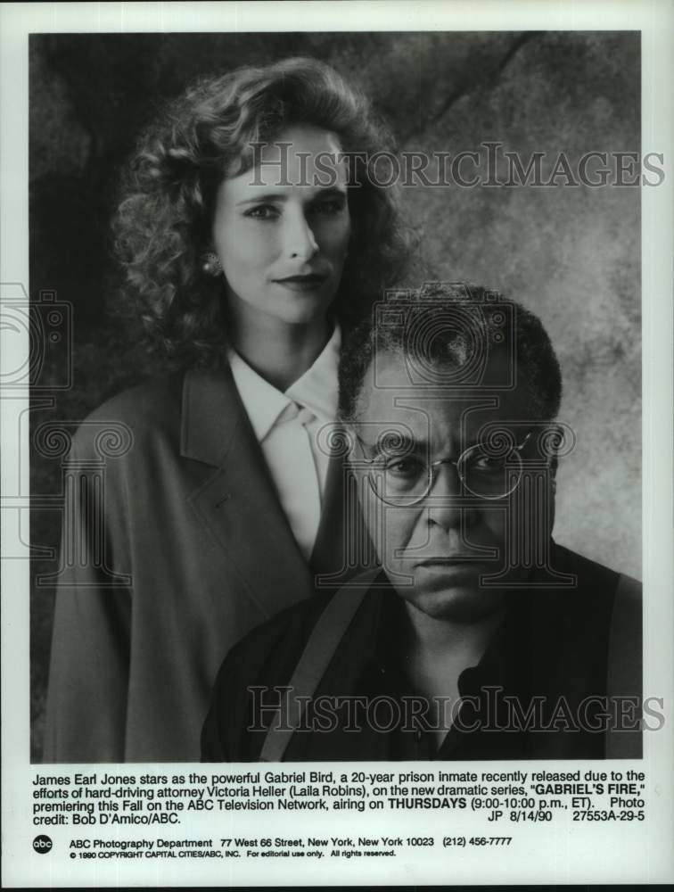 1990 Press Photo Actors Laila Robins, James Earl Jones in &quot;Gabriel&#39;s Fire&quot;-Historic Images