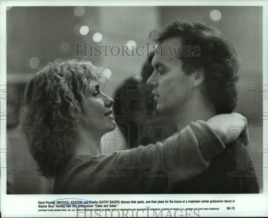 1989 Press Photo Michael Keaton and Kathy Baker in "Clean and Sober"-Historic Images