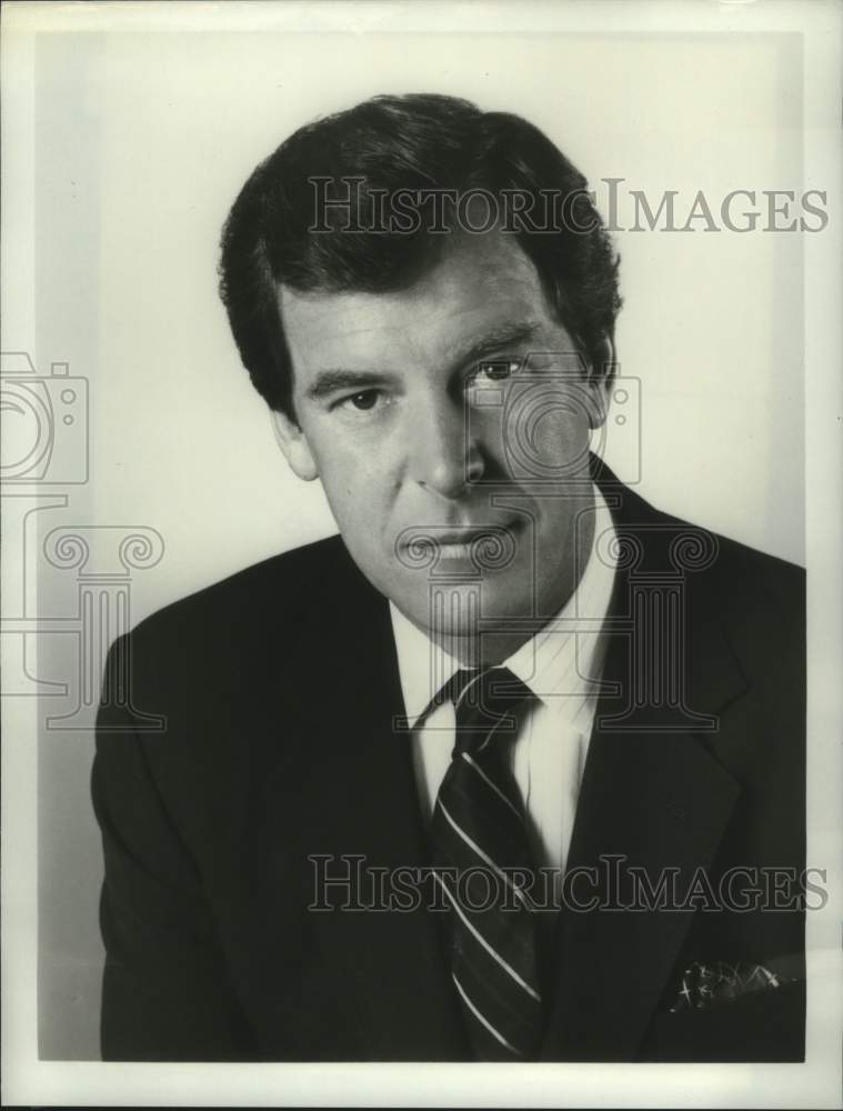 1983 Press Photo peter Jennings, Anchor of &quot;JFK&quot; on ABC Television - nop40867-Historic Images