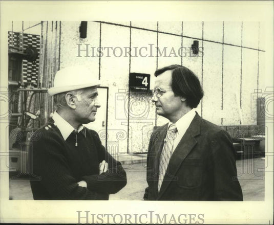 1981 Press Photo TV Producer Norman Lear discusses "All In The Family"-Historic Images