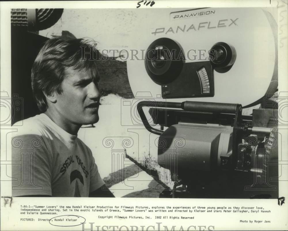 1982 Press Photo Director Randal Kleiser on the set of &quot;Summer Lovers&quot;-Historic Images