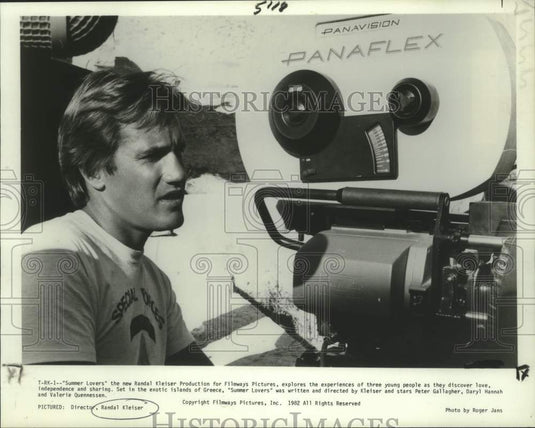 1982 Press Photo Director Randal Kleiser on the set of "Summer Lovers"-Historic Images