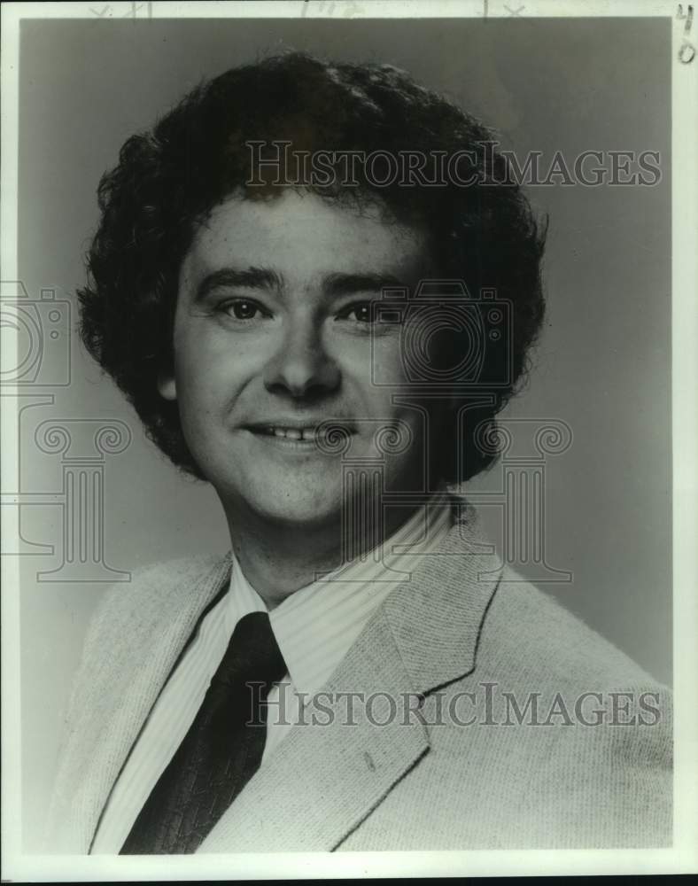 1982 Press Photo Ron Hendren, Journalist - nop43212-Historic Images