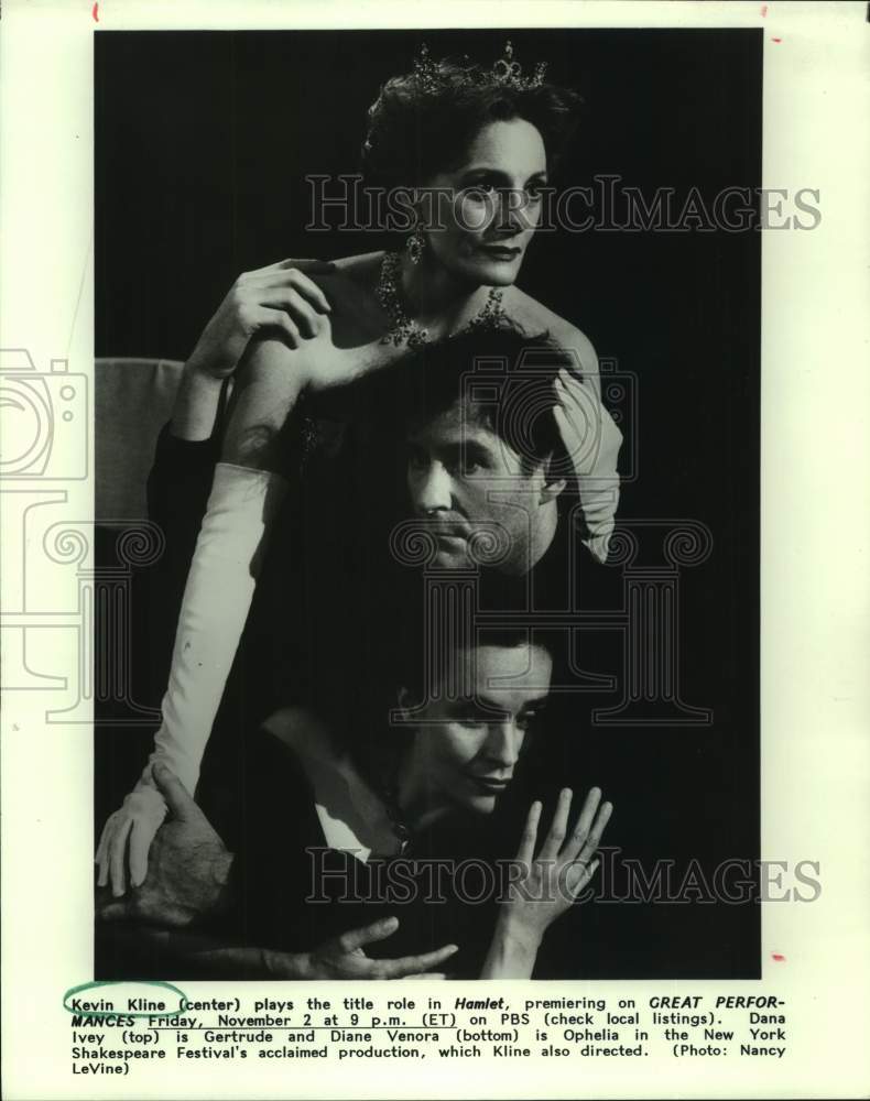 1990 Kevin Kline, Dana Ivey & Diane Venora in "Hamlet" - Historic Images