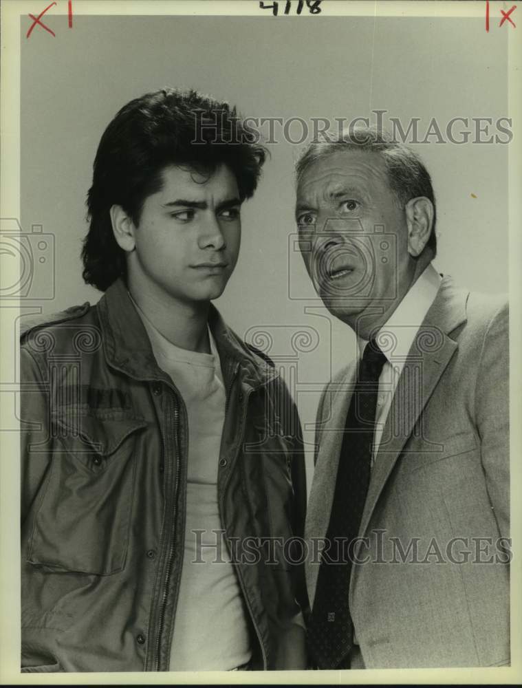 1986 Press Photo Jack Klugman &amp; John Stamos in &quot;You Again&quot; - nop43450-Historic Images