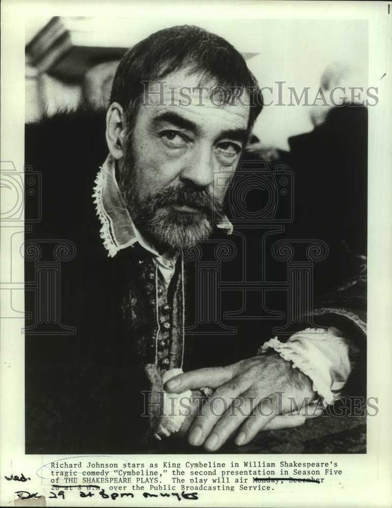 1982 Press Photo Actor Richard Johnson as King Cymbeline in Shakespeare Play-Historic Images