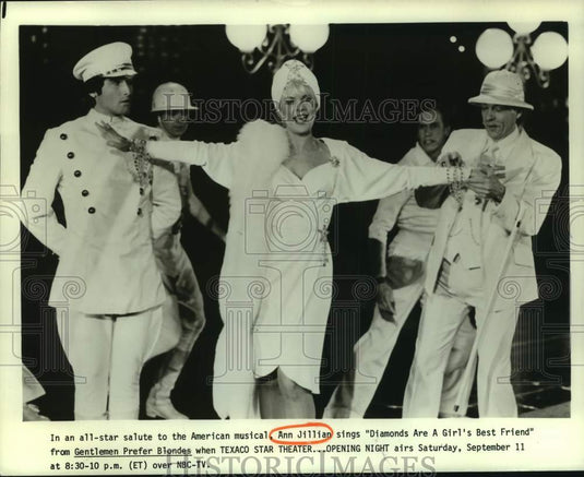 1982 Press Photo Actress Ann Jillian, co-stars in "Gentlemen Prefer Blondes"-Historic Images