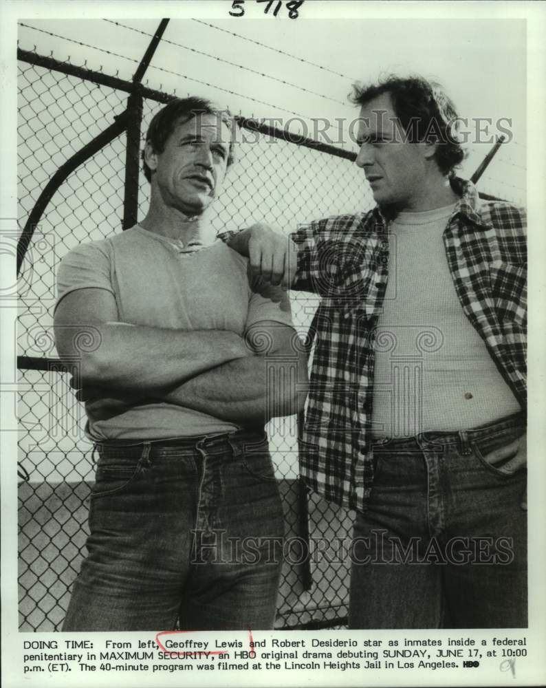 1984 Press Photo Geoffrey Lewis, Robert Desiderio in "Maximum Security" on HBO-Historic Images