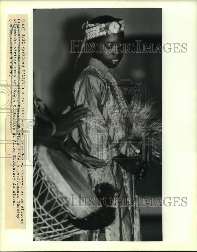 1991 Press Photo Alton student Fred Moore, Kumbuka African Drum and Dance-Historic Images