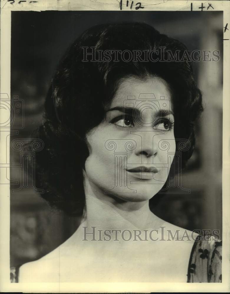 1961 Press Photo Carol Lawrence in &quot;The General Electric Theater&quot; - Historic Images