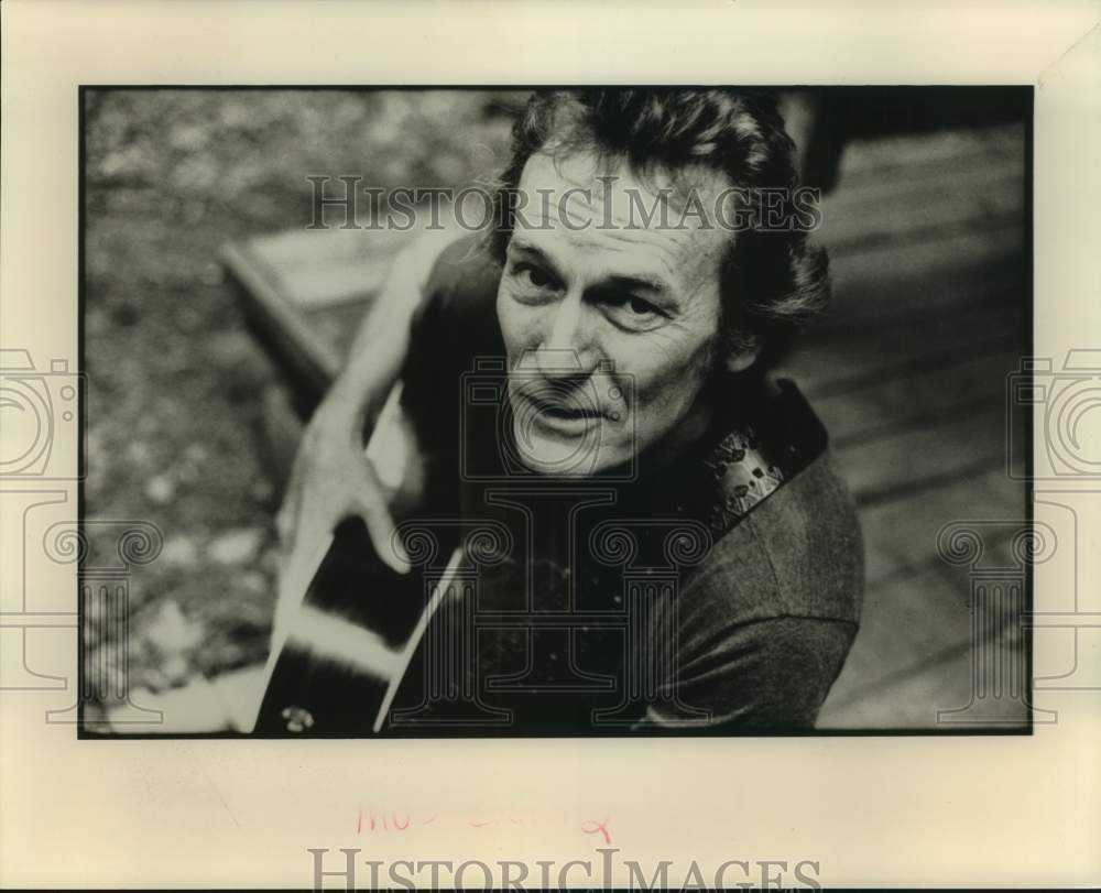 1994 Press Photo Canadian singer, songwriter Gordon Lightfoot. - nop45585-Historic Images