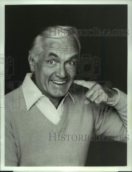 1982 Press Photo Ted Knight stars in "Too Close for Comfort," airing on ABC-Historic Images
