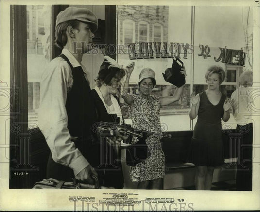 1970 Press Photo Actor Clint Kimbrough, co-stars in "Bloody Mama" scene - Historic Images