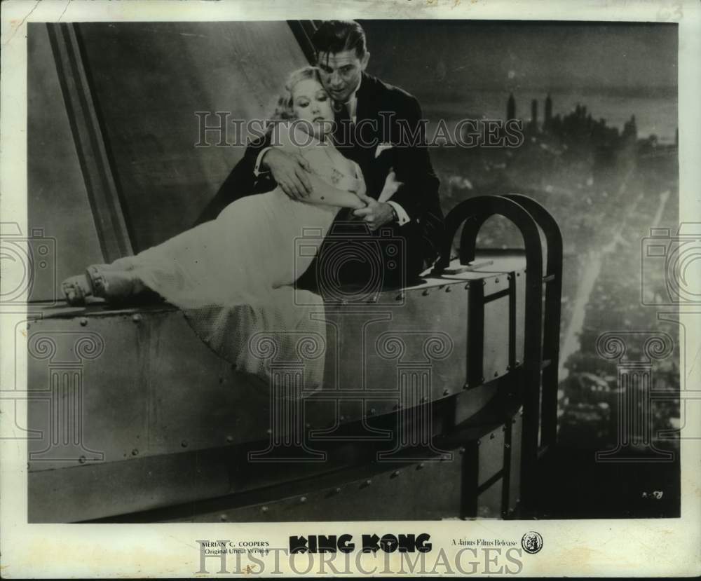 1971 Press Photo Fay Wray and Bruce Cabot in a scene from &quot;King Kong&quot; - Historic Images