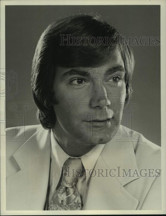 1976 Press Photo Actor John McCook stars in "The Young and the Restless"-Historic Images