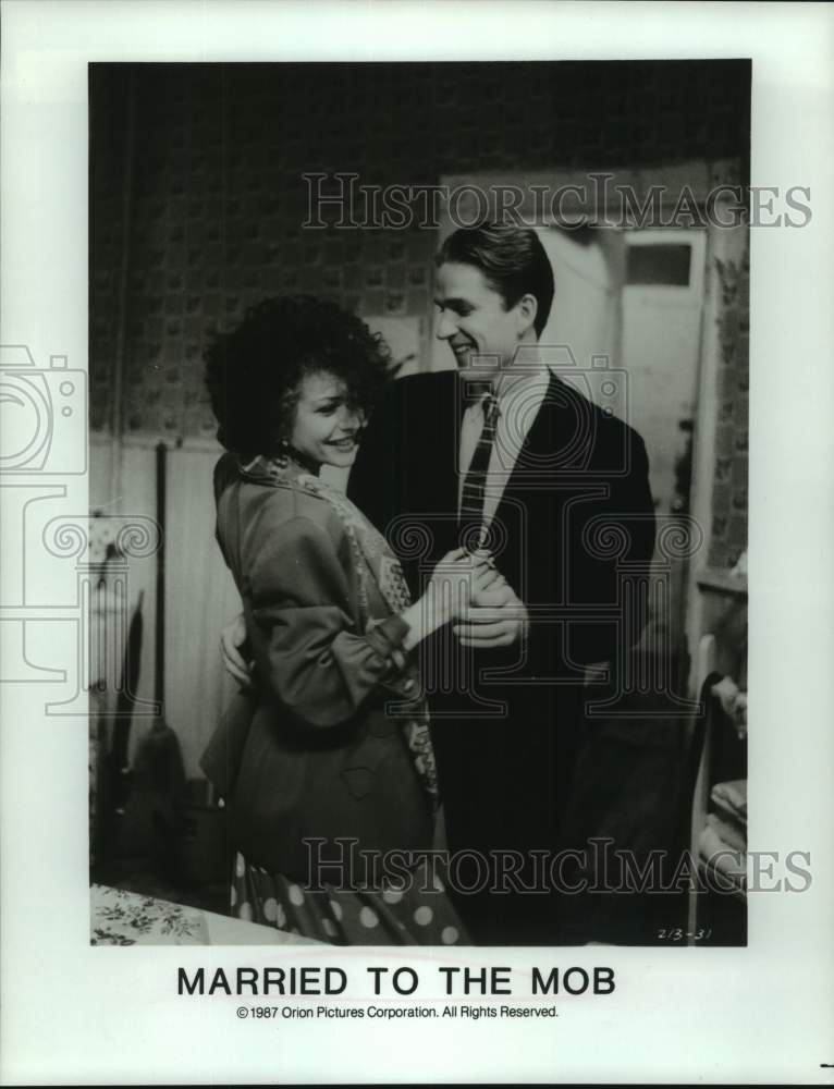 1987 Press Photo Actors in scene from "Married to the Mob" - nop48612-Historic Images