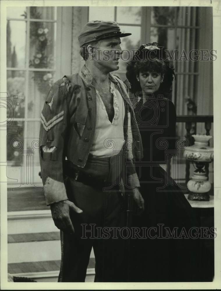 1982 Press Photo Steve Martin &amp; Pam Dawber in &quot;Steve Martin&#39;s Twilight Theatre&quot;-Historic Images