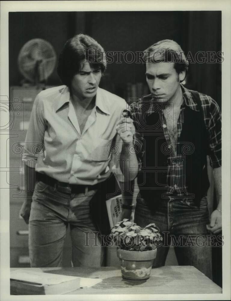 1979 Press Photo Taylor Negron & Randolph Mantooth "Detective School"-Historic Images